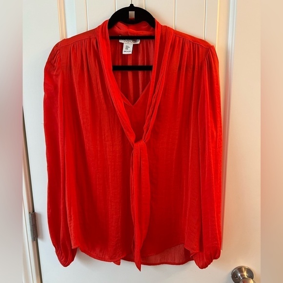 💕 Rachel Zoe Long Sleeve Blouse long tie key hole Size M - Picture 1 of 5